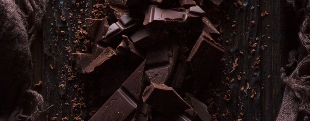 dark chocolate broken into pieces